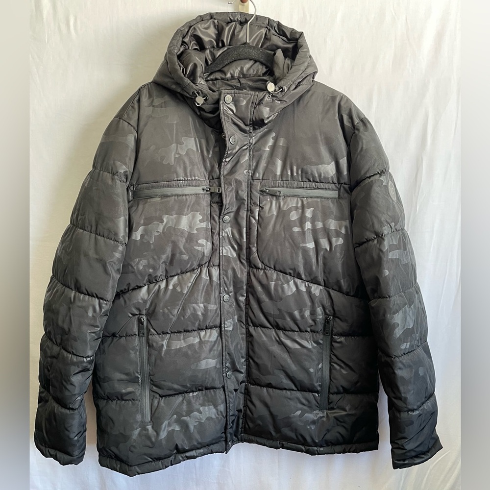 Kenneth Cole Men’s XL Black Puffer hooded Camo Jacket